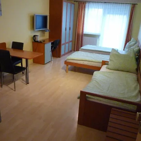 Aparthotel One *